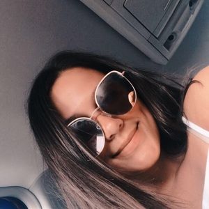 Meet your Posher, Addy